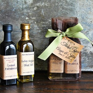 gourmet favors in organza bags and satin ribbon