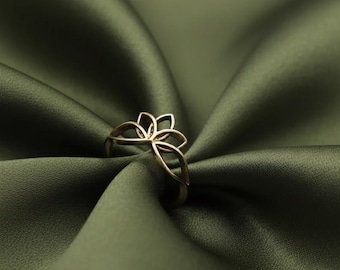 Gold Lotus Flower Ring | Brass Zen Yoga Jewelry