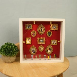 Custom Mini Museum Silhouette Box - Vintage Oval & Heart Frames Display - 4 Background Colors - Personalized Photo Printing Gift for Her/Him