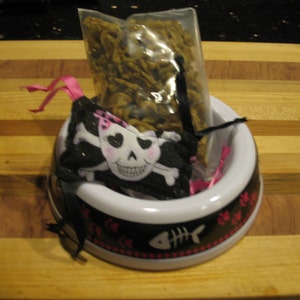 Black and Pink Cat Gift Basket with Homemade Treats Handmade Catnip Toy image 1