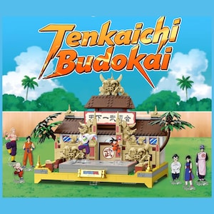 以下が含まれることがあります： オレンジと黄色の「Tenkaichi Budokai」の文字が入ったカラフルなブロックセット。 アニメキャラクターのミニチュアフィギュアと、茶色の屋根とベージュの壁がある詳細なアリーナが含まれています。