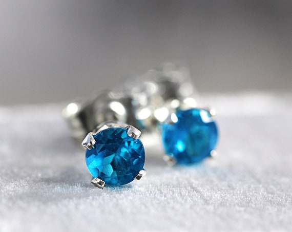 Neon Blue Apatite Stud Earrings - Apatite Ear Studs