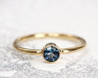 Blue Topaz Ring Gold or Silver - Blue Topaz Simple Minimal Engagement Ring - London Blue Topaz Ring - November December Birthstone Gift 4mm