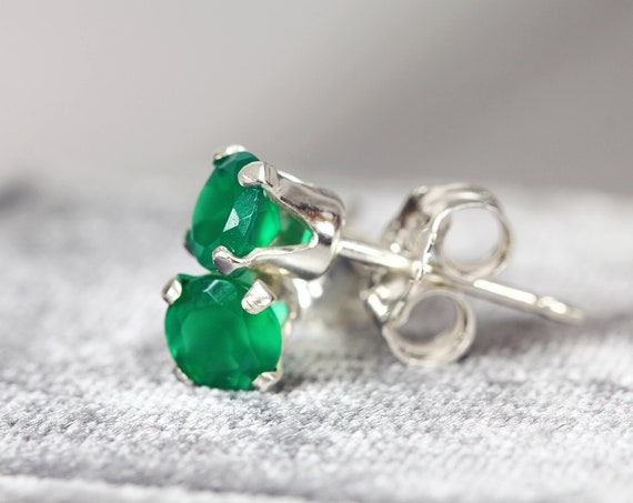 Onyx Stud Earrings - Earrings For Confidence