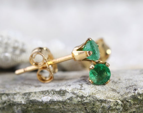 SINGLE Stud Earring - Emerald Stud - Green Emerald Earring - Tiny Earring - May Birthstone Gift - Earring For Men - Single Earring