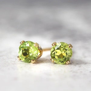 Peridot Earrings - Gold Stud Earrings - Peridot Jewellery - Tiny Earrings - Peridot Stud Earrings - August Birthstone - Green Earrings