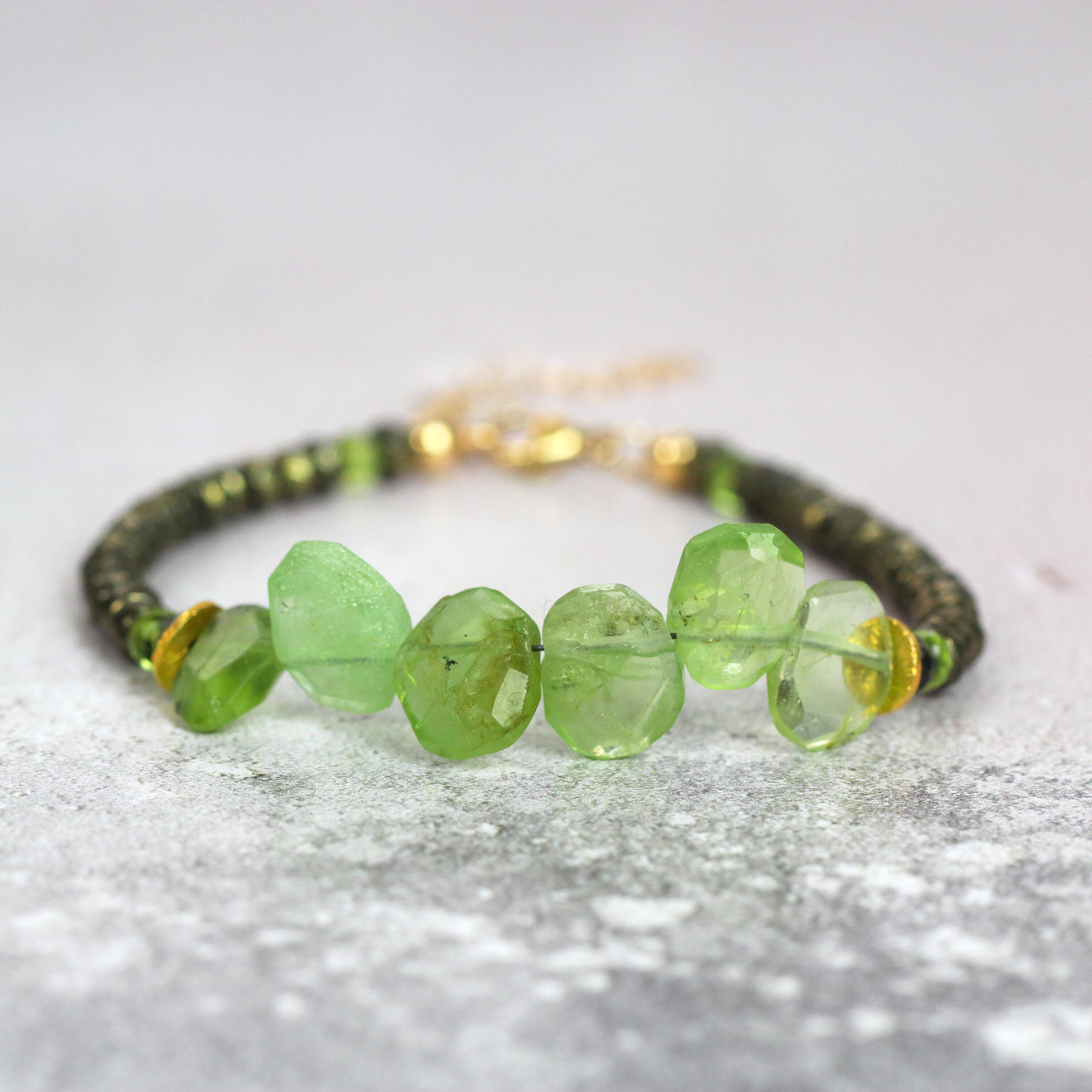 14KT White Gold 16.20CTW Natural Peridot Tennis Bracelet – Giorgio Conti  Jewelers