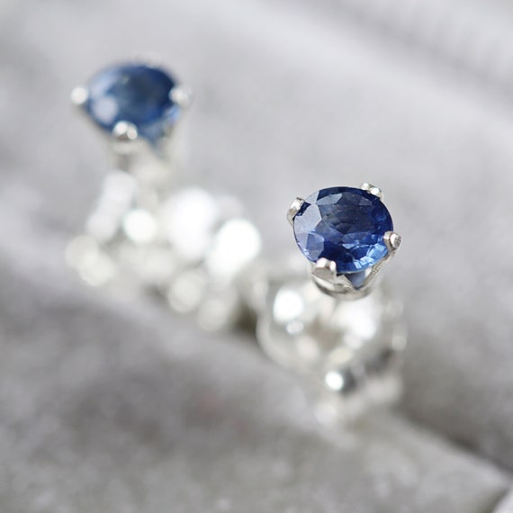 SINGLE Sapphire Stud Earring - Unisex Blue Sapphire Stud Earring