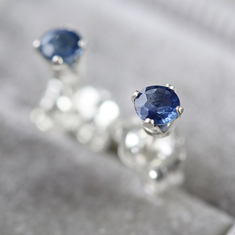 14k Yellow Gold Prism Jewel Round Blue Diamond Triangle Shaped Push Back Stud Earrings