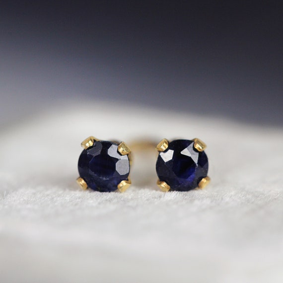 Dark Blue Sapphire Stud Earrings - Unisex Stud Earrings