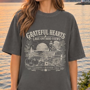 オンタリオ湖の夕日Tシャツ｜ヴィンテージ風湖畔シャツ｜湖畔の夕日Tシャツ｜湖畔生活シャツ｜夏の風景グラフィックTシャツ