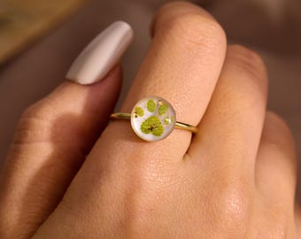 Custom Birth Flower Pet Paw Open Ring, Pressed Flower Mother of Pearl Jewelry for Pet Lover, Pet Memorial Gift, Gift for Dog Mom