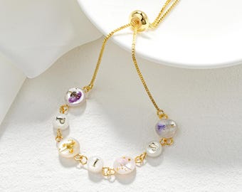 Custom Family Birth Flower Bracelet, Initial Charm Mother of Pearl Bracelet, Adjustable Grandma Gift, Personalized Gift for Mom