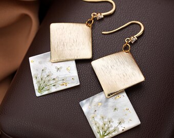 Queen Anne's Lace Flower Mother of Pearl Earrings, Elegant Diamond Dangle Earrings, Floral Statement Jewelry for Wedding Party Evening Wear
