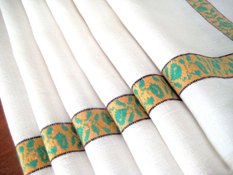 Vintage Belgium Linen Tablecloth 6 Napkins Set in White with Green Yellow Woven Trim VERY EXCELLENT