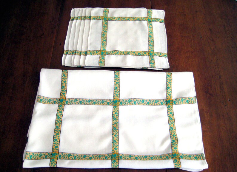 Vintage Belgium Linen Tablecloth 6 Napkins Set in White with Green Yellow Woven Trim VERY EXCELLENT