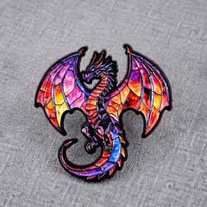 Spilla smaltata a forma di drago in vetro colorato, grande spilla fantasy, spilla da bavero con creatura mitologica, zaino per appassionati di libri