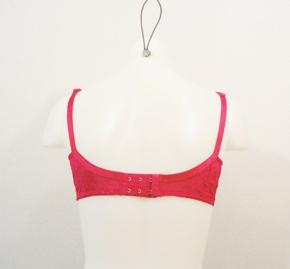 Vintage Bra 34D Victoria's Secret Hot Pink Embroidered & Lace -  Canada