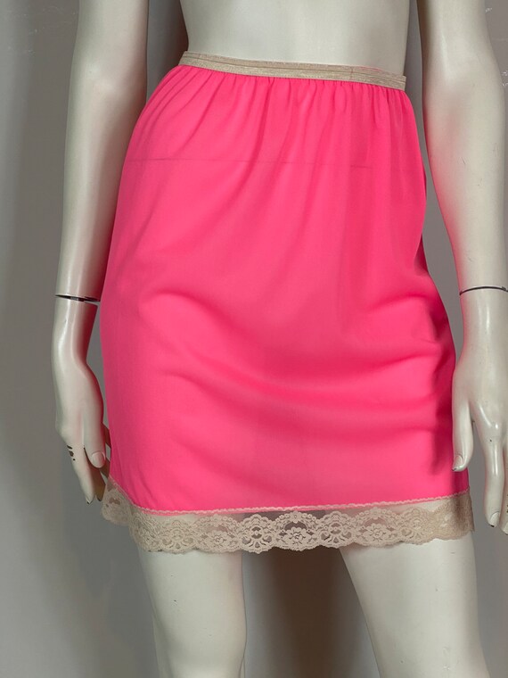 50s 60s Vintage Half Slip| 50s BRIGHT Coral Pink … - image 4