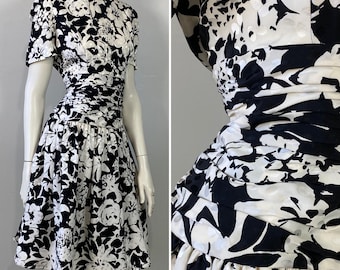 Vintage Silk Dress| Vtg Silk Dress| Black Ivory Floral Silk Dress| Wedding Guest Dress sz 10 Medium
