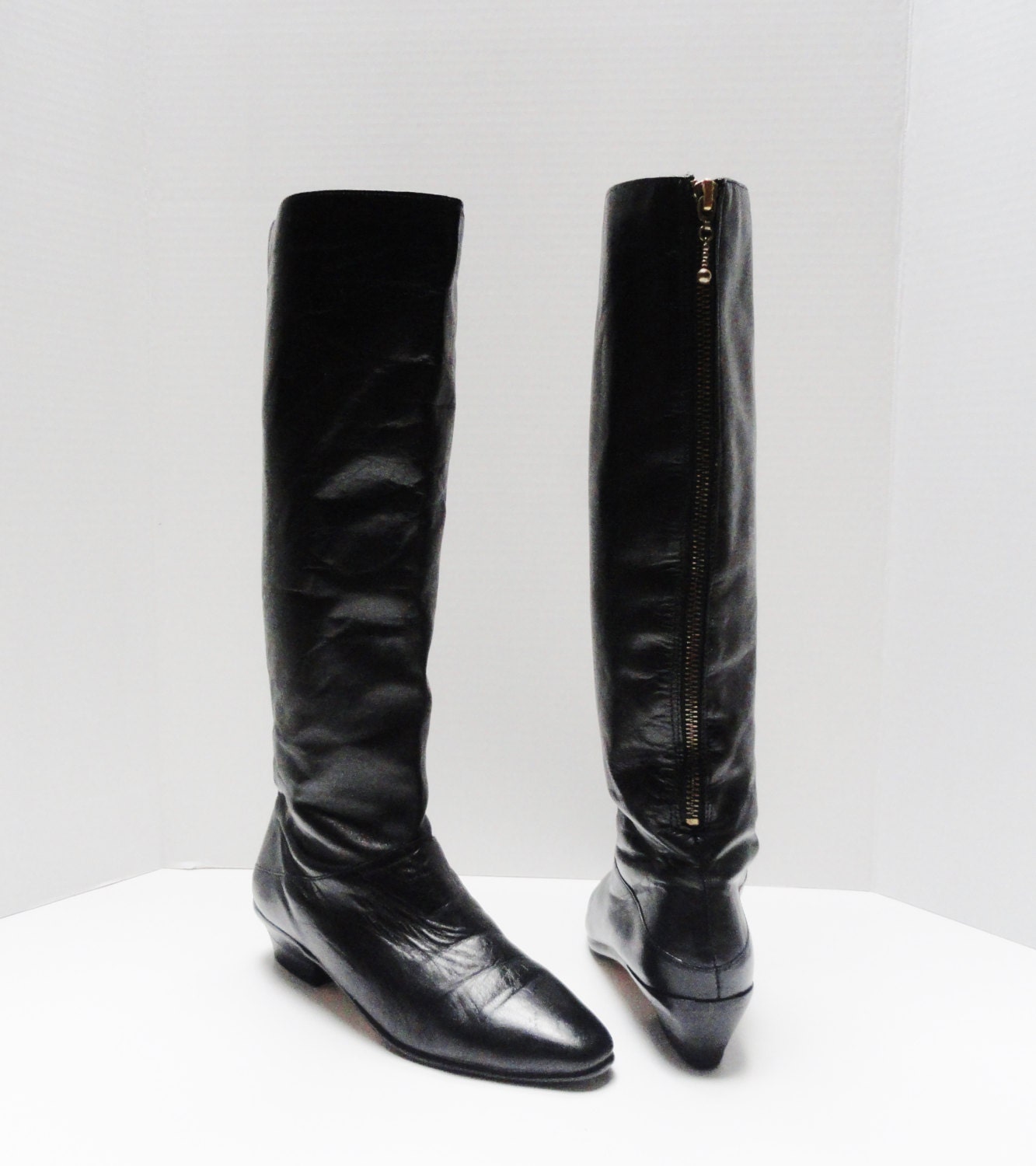80s Vintage Boots 80s Black Leather Knee Boots Flats Back Gold Zip sz 6 , Leather Boots, Riding