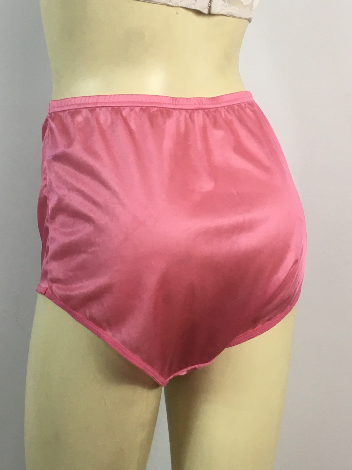 Vintage Panties 70s Vanity Fair Pink Nylon Panties Pink Etsy Canada