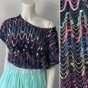Camisa de lentejuelas 70/Blusa disco con lentejuelas brillantes Joanna/Lentejuelas plateadas, rosa y verde azulado. Talla moderna: pequeña, mediana y grande.