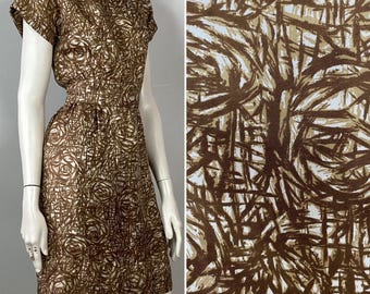 Elegant 50s 60s Designer Dress with Pockets Bergdorf Goodman Mollie Parnis Abstract Rose Print Dress | Modern Small to Medium