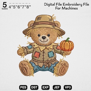 Peut inclure: Un fichier de broderie numérique représentant un ours en peluche marron déguisé en épouvantail, portant un chapeau de paille, une chemise beige avec des patchs bleus et orange, et un pantalon bleu, tenant une citrouille orange. Texte inclus 5 TAILLES 10cm 13cm 15cm 18cm 20cm et Digital File Embroidery File For Machines.