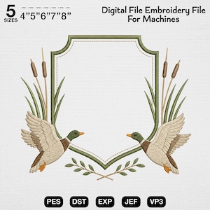 Può includere: Un file di ricamo digitale per macchine con una cornice centrale a forma di scudo fiancheggiata da due germani reali in volo e tife. Il design include il testo 5 sizes 4" 5" 6" 7" 8" Digital File Embroidery File For Machines e i formati PES, DST, EXP, JEF, VP3.