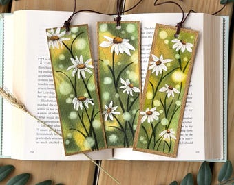 Original Watercolor Daisy Bookmark – Hand Painted Floral Bookmark with Bokeh Background, Leather Cord & Beads