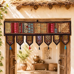 Bandarwal (decorazione tradizionale per porta) in stile boho patchwork marrone multicolore, realizzata a mano, lunga 2 metri, ideale per decorare l'ingresso di casa.