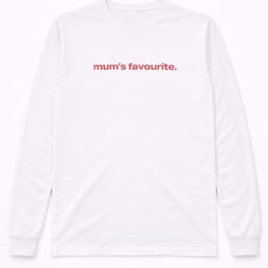 Scrolling Kills Longsleeve – Minimalist statement shirt with framed print, modern social media slogan for a unisex streetwear look