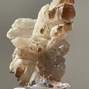 Namibiakristall – Kvarts på hematit, 4×3,5 cm, samlarobjekt