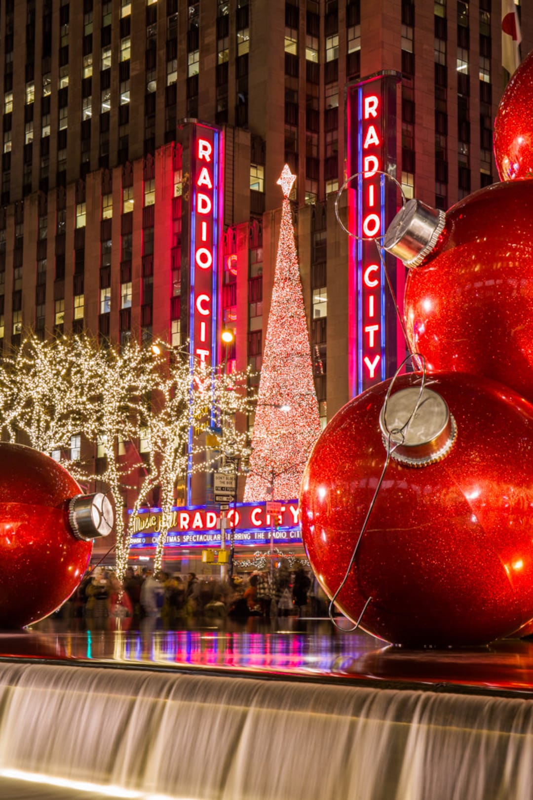 Christmas at Radio City Music Hall New York at Christmas Winter in NYC Christmas Decoration New