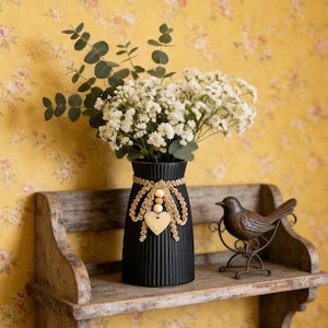 Handmade Small Ceramic Vase, Black or White, Minimalist Home Decor for Pampas Grass, Living Room, Table, Bookshelf, Farmhouse