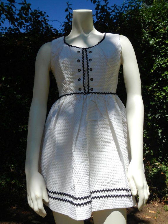Vintage White lace-up mini dress