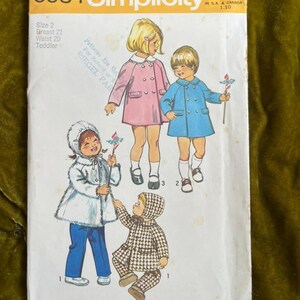 Patrón vintage Simplicity 5934 / Abrigo y pantalón para niño pequeño / Talla 2 / Sin cortar