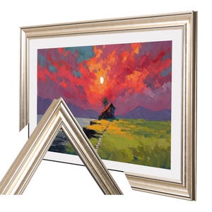 Silver Gilded TV Frame with Black Detail – Custom Decorative Bezel – Universal Fit for All TV Models – Modern Wall-Mount Look