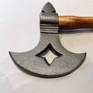 Medeltida dubbelsidigt yxhuvud | Gjutjärns vikinga-stjärnyxhuvud 6,3 tum