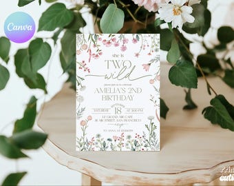 Invitación de cumpleaños "She Is Two Wild" - Fiesta en un jardín de flores silvestres (Plantilla editable de Canva)