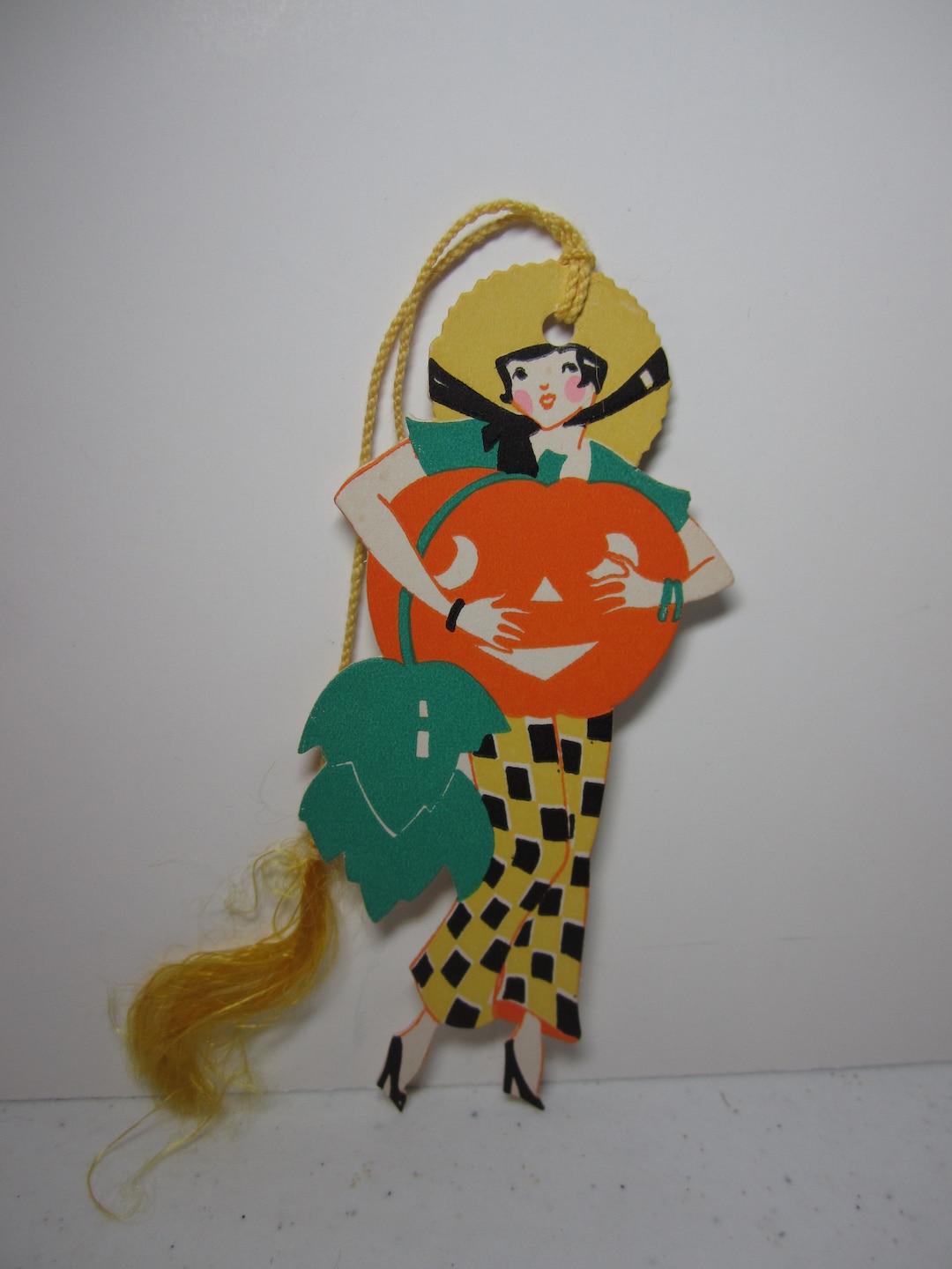 Art Deco 1930's Die Cut Unused Gibson Halloween Bridge Tally Flapper in ...