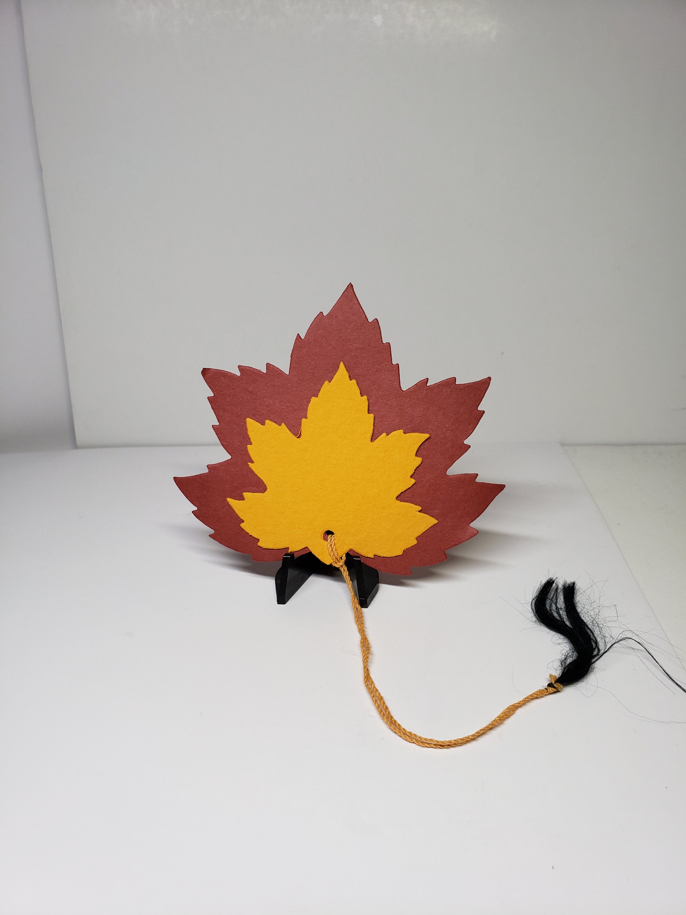 Vintage 1930's unused Buzza Art deco die cut Thanksgiving fall Autumn 2 layered colored leaves