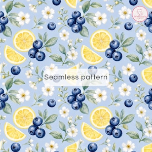 Könnte beinhalten: Ein nahtloses Muster auf hellblauem Hintergrund mit Aquarellillustrationen von gelben Zitronenscheiben, dunkelblauen Blaubeeren in Clustern und kleinen weißen Blüten mit grünen Blättern. Der Text Seamless pattern ist zentriert.