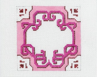 Lienzo con monograma bordado pintado a mano - Rosa y blanco - Monograma bordado - Cuadrado pequeño