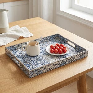 Vintage French-style plastic tray with handle, 15.7" x 11.8" decorative rectangular tray