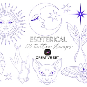 Peut inclure: Ensemble de 120 tampons de tatouage ésotériques. Les motifs comprennent un soleil, une lune, des étoiles, une main avec un serpent, un chat, un papillon de nuit, une clé et un cristal, le tout en bleu.