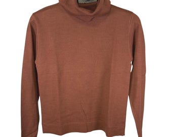 Vintage Pendleton Rust Brown 100% Virgin Wool Turtleneck Sweater Size 40