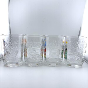 Disney World 2000 Celebration McDonalds Mickey Mouse Glass Mugs Set of 4 afbeelding 4