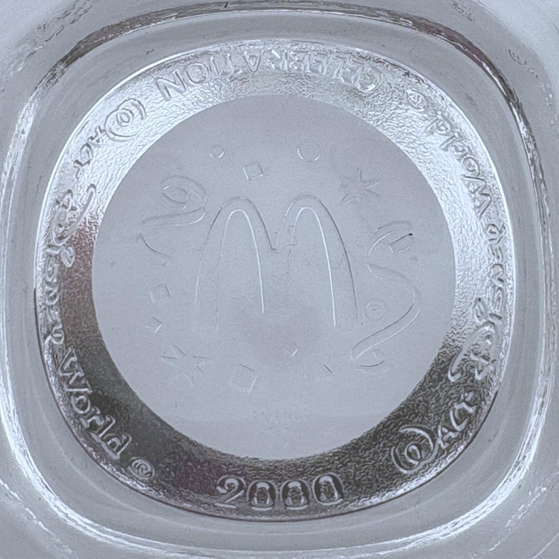 Disney World 2000 Celebration McDonalds Mickey Mouse Glass Mugs Set of 4 afbeelding 6